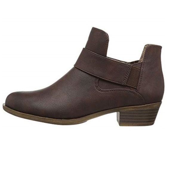 NIB Vegan Leather Coffee Colored Ankle Slip-on Boot, Size 6.5M - Picture 1 of 5